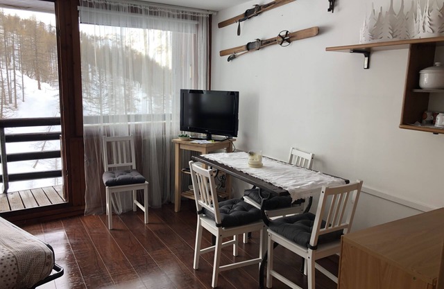 . PRETTY STUDIO IN CERVINIA WITH WIFI