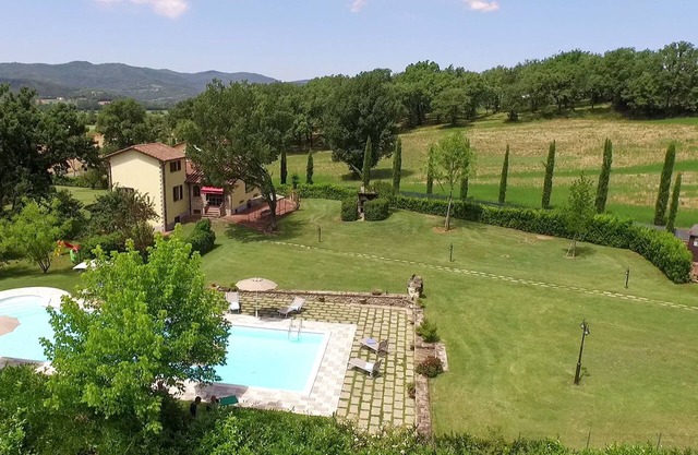 Pretty Tuscan House next Anghiari, 8/14 guest,Pool, A.C WI.FI Family LAST WEEK
