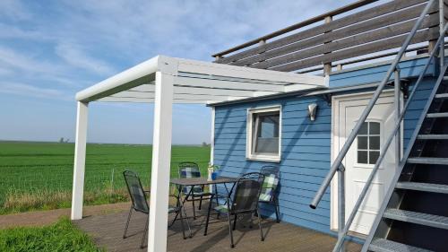 Prima Resort Boddenblick - Camping-Stellplätze - Tiny Houses & Ferienwohnungen in Ostsee Nähe