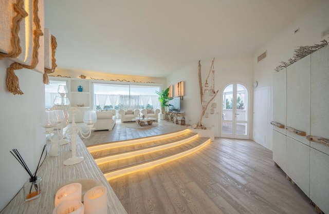 Primafila - Luxury Beach Villa & Private Jacuzzi