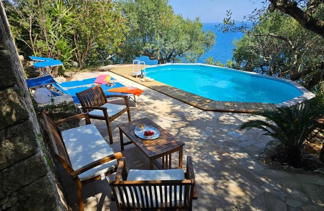 Primaluce, villa overlooking the sea, with exclusive pool, in complete privacy.