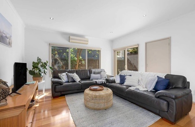 Prime Coastal Hideaway, 450m to beach and river