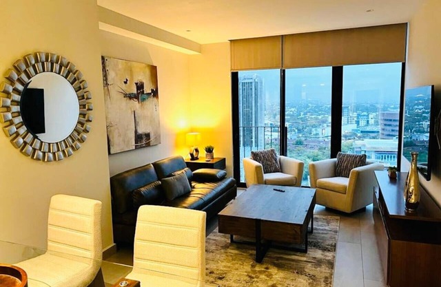 Prime Location~2BD&2BA~Arboleda~Shops&Restaurants