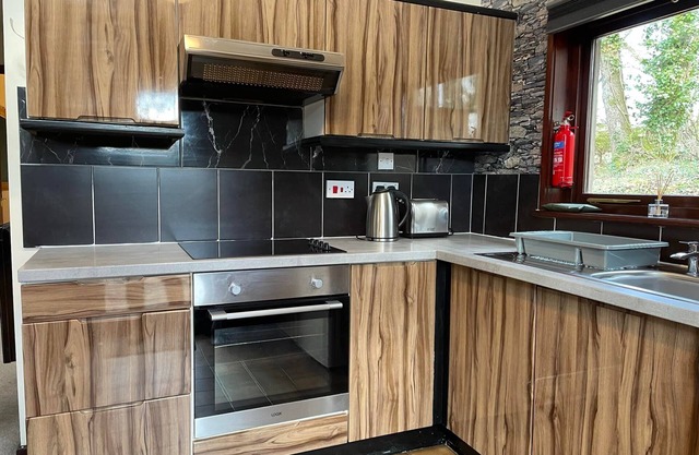 Primrose 19-Woodland Lodges-Carmarthen-Pembroke