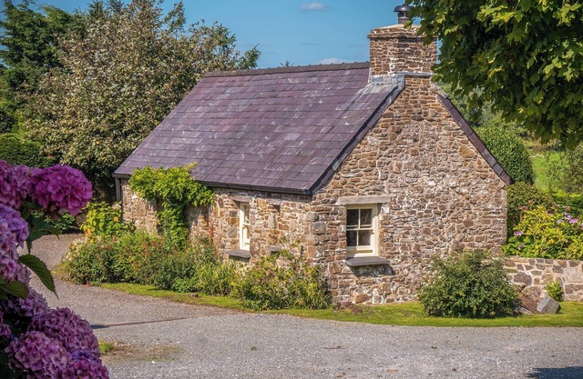 Primrose Cottage - HW7100
