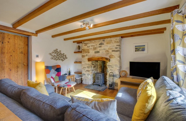 Primrose Cottage - Two Bedroom House, Sleeps 4