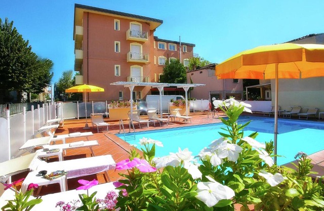Princely Apartment in Torre Pedrera with Swimming Pool