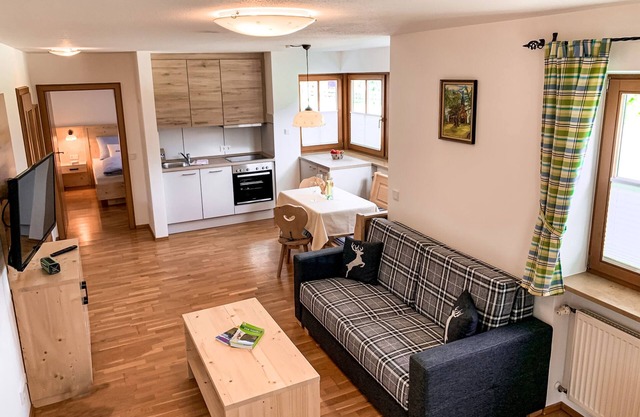 Prinzregent garden apartment with large terrace