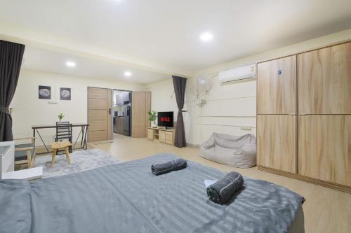 Prism House Thonglor- Affordable, Smart Stay in the Heart of Sukhumvit, Bangkok