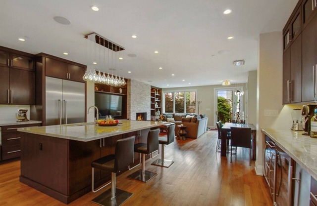 PRISTINE PREMIER LUXURY 3-STORY GREYSTONE HOME! ABSOLUTELY NO PARTIES!