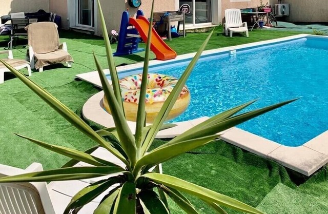 Private Pool Villa near Côte Bleue