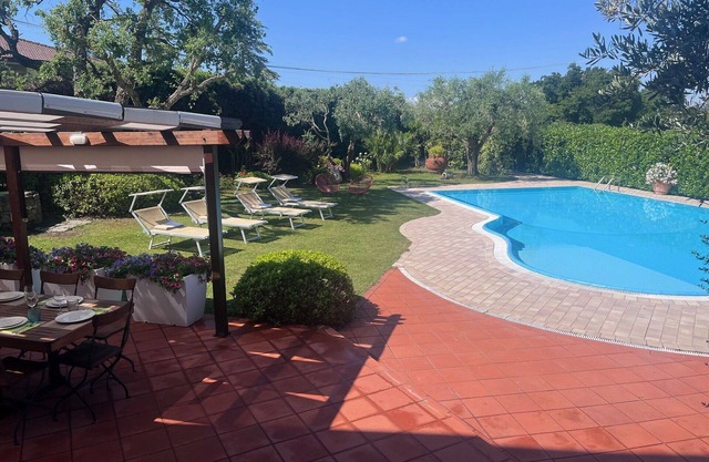Private Villa with private pool, WIFI, A/C, sauna, TV, patio, panoramic view, close to Rimini