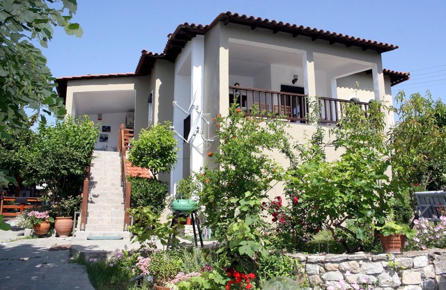 private vacation house,one of the village best areas, 5min by car from sea