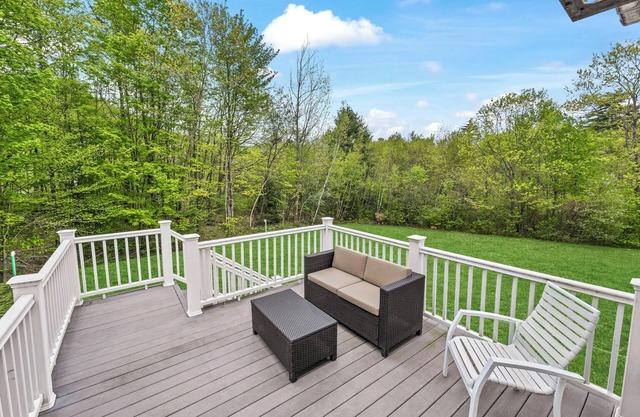 Private 1BD in Heart of White Mtns: Balcony, River Access, Full Kitchen & More