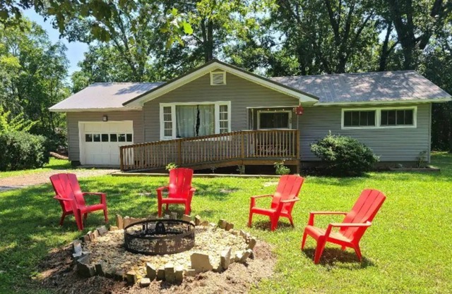 Private 2/1 Farm House at Fall Creek Falls State Park, TN