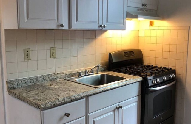 Private 2-bedroom apartment 10-mins to Newark International Airport (EWR)
