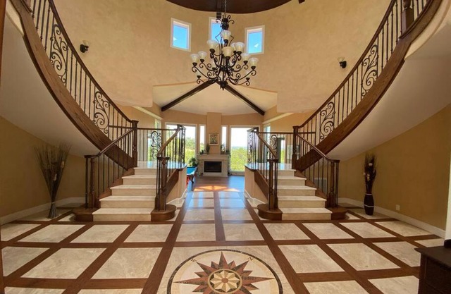 Private 4 bedroom gated Villa with free parking