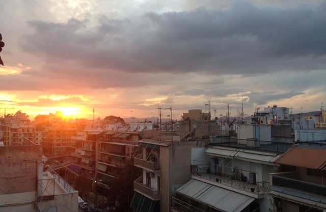 Private 6th floor apt!Double bed and Acropolis view!In the center of Athens
