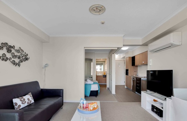 Private and Modern One Bedroom Apartment