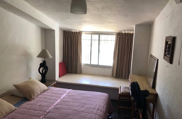 Private apartment in Cancun Centre near bus station, markets & beach.