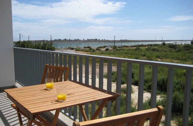 Private apartment in prime location with beautiful sea views