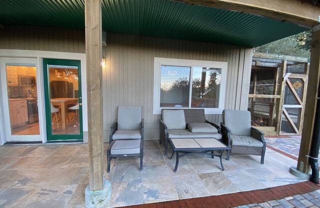 Private apartment in Los Gatos mountains with patio and beautiful view