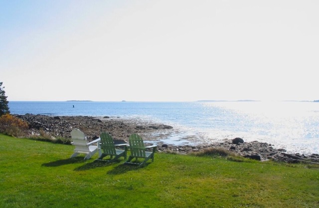 Private Beach, ideal water's edge beach house, best wraparound views!