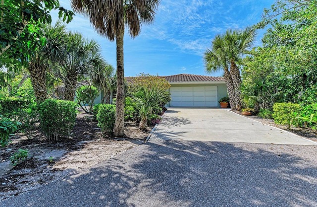 PRIVATE BEACHFRONT PROPERTY
