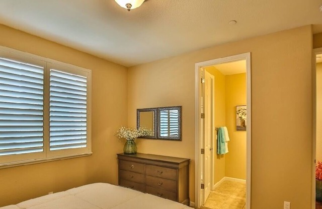 Private Bedroom with Private Bathroom in Elk Grove
