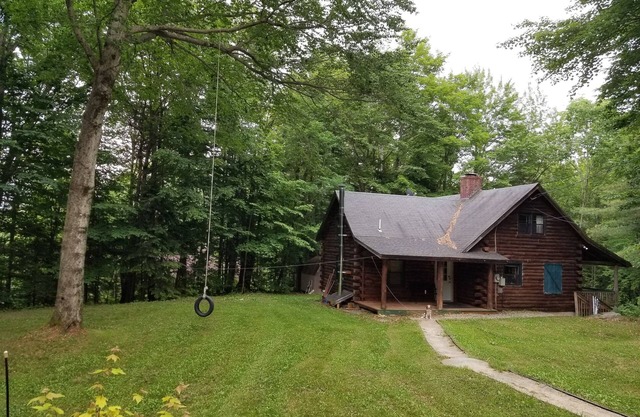 Private Brook Side Log Cabin on Tenney Mountain