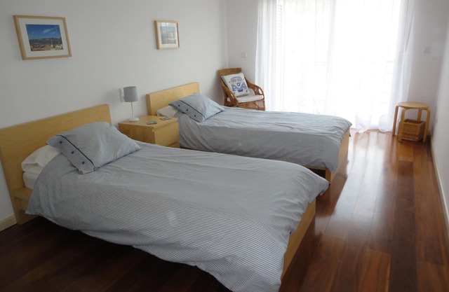 Private Condominium, 400 Metres From The Beach, 2 Minutes from Market And Shops