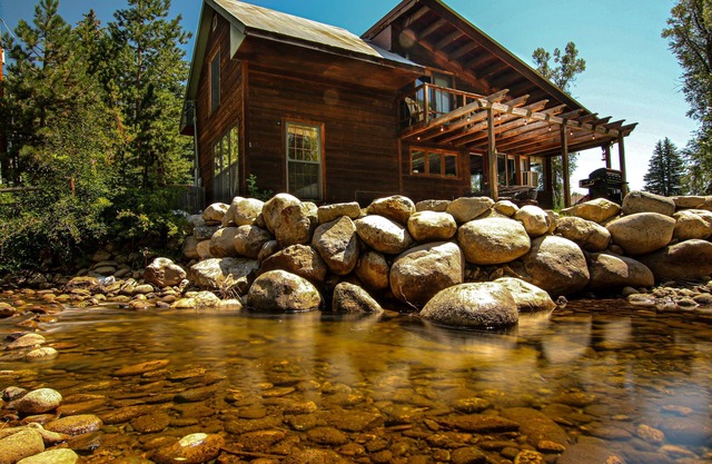 Private Cabin in beautiful Downtown Steamboat! BEST LOCATION in OLD TOWN!