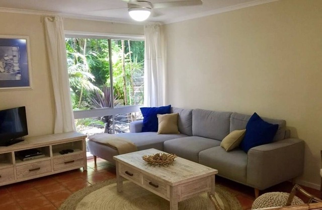 Private Coastal Retreat: lush tropical gardens, private resort pool w waterfall