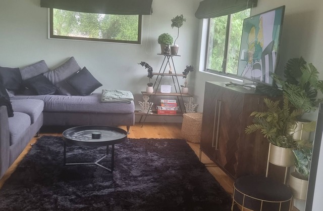 Private, comfortable home, sleeps up to 9. Plenty of off street parking