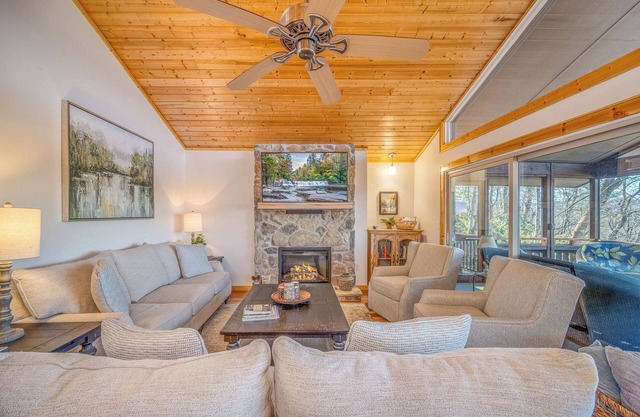 Private Connestee Falls Home with Mountain Views and 4 Bedrooms!