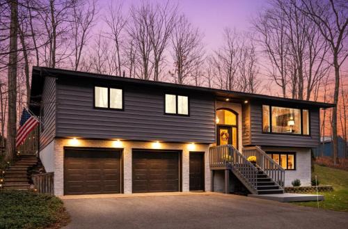 Private & Convenient-Hot tub-Fire Pit-Game room!