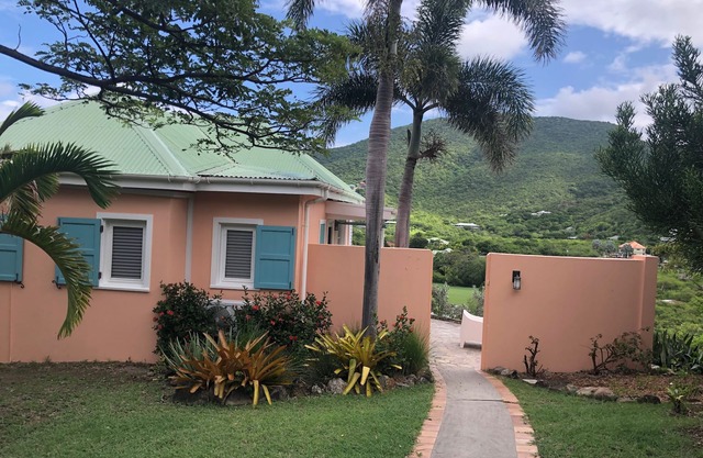 Private Cottage with Stunning Views of Caribbean Sea Walk to Beach & Restaurants