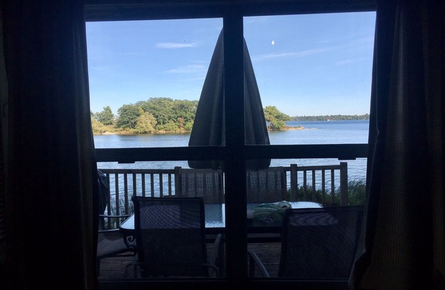 Private, cozy Cottage in 1,000 Islands area on St. Lawrence River