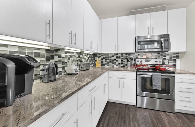 Private cozy home near Galleria & Memorial Park