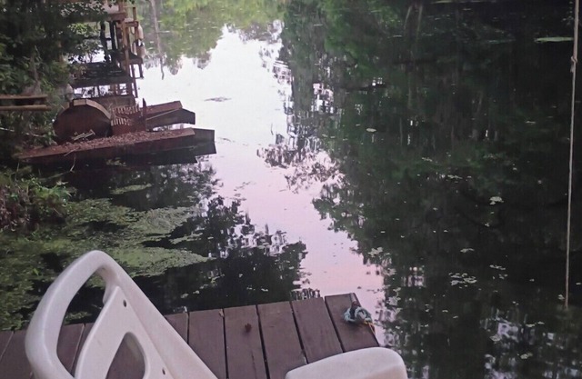 private dock Charming 2-bedroom house with WiFi, AC in peaceful Dunnellon