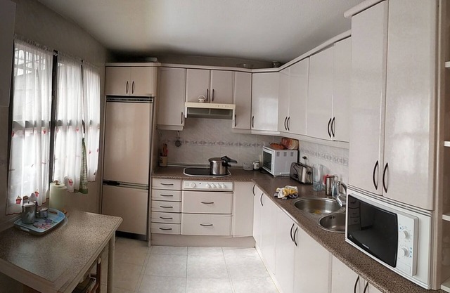Private Double Room in Toledo Vacation Home