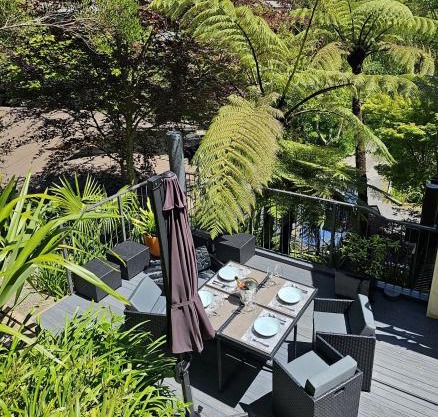 Private Getaway for 2 Surrounded by Native Bush