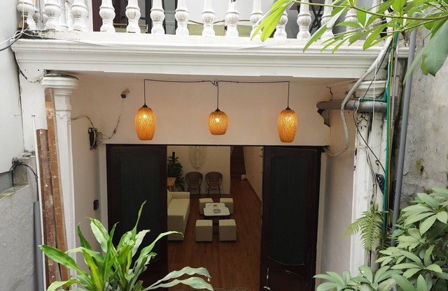 Private Home/3BR+1Sofabed/5minute Walk to Train Street & Food street/Old Quarter