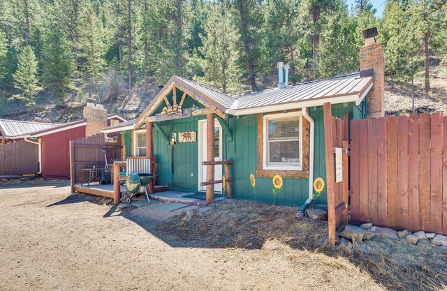 Private Hot Tub + Fishing On-Site: Cabin in Drake