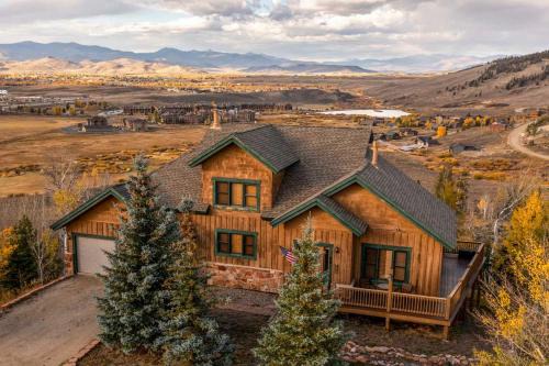 Private Hot Tub Scenic Granby Vacation Rental!
