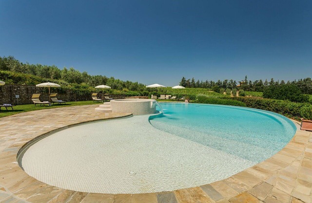 Private Villa with private pool, hot tub, sauna, A/C, WIFI, TV, patio, close to Greve In Chianti