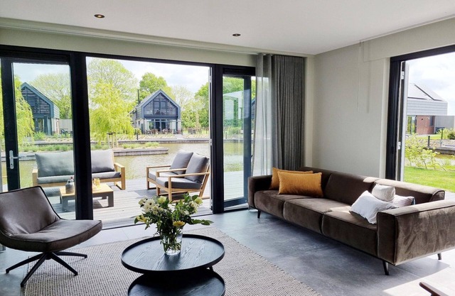 Private Jetty + Modern Comfort