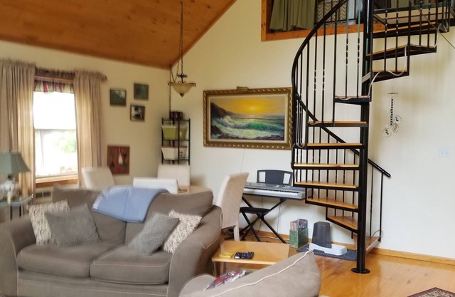 Private lake year round home, 2 ac, 200 ft shoreline, 5 mil to Itasca State Park