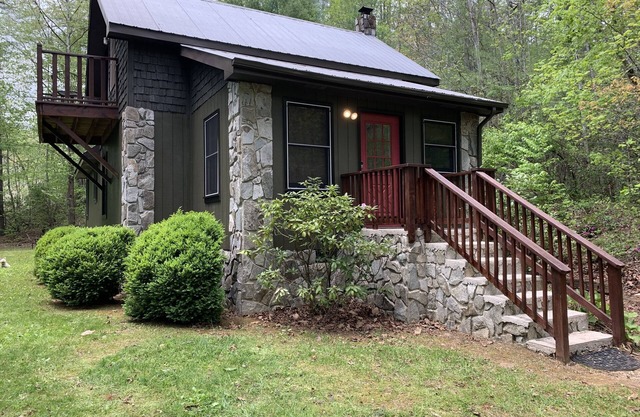 Private Lakefront Cottage on Lake Santeetlah