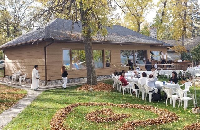 Private Lakefront Cottage